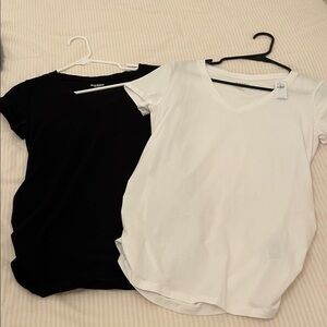 Old Navy Black and White Short Sleeve Maternity Tees